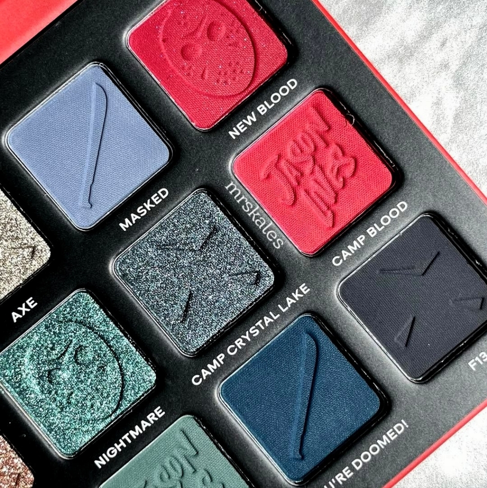 Friday the 13th "Camp Crystal Lake" Eyeshadow Palette - Picture 5 of 11
